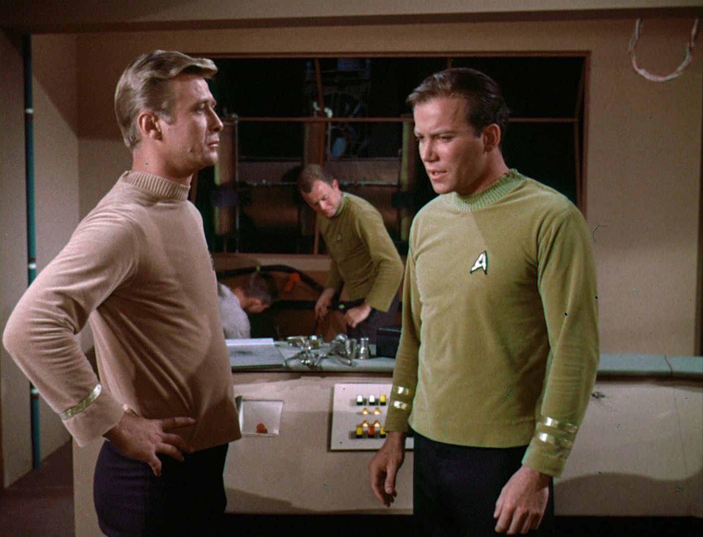 ariane179254_StarTrek_1x03_WhereNoManHasGoneBefore_TheOriginalUncutUnairedVersion_2622.jpg