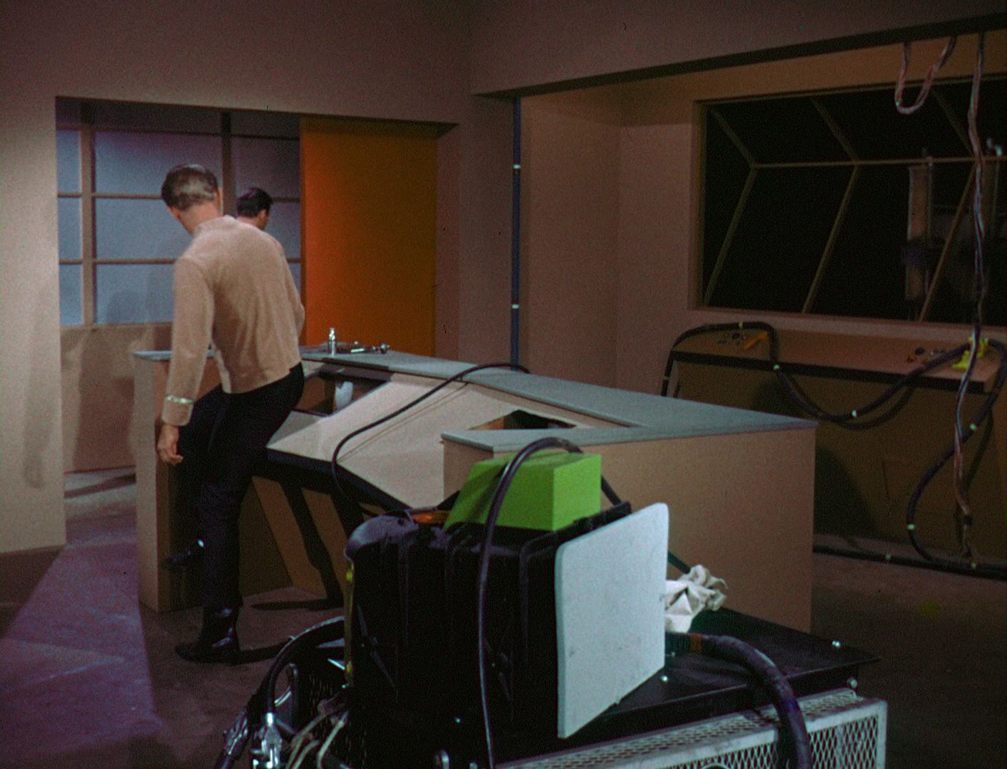 ariane179254_StarTrek_1x03_WhereNoManHasGoneBefore_TheOriginalUncutUnairedVersion_2660.jpg