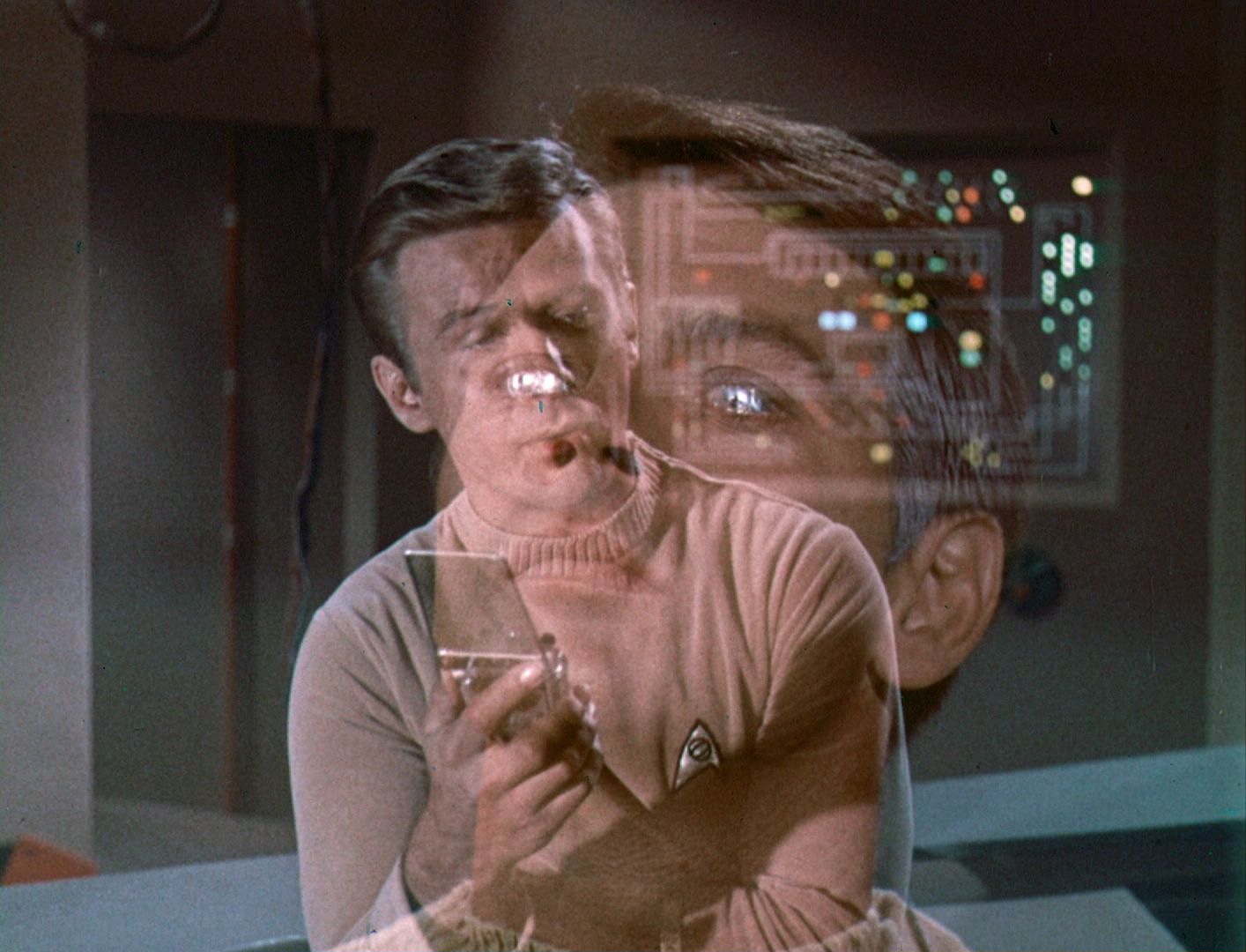ariane179254_StarTrek_1x03_WhereNoManHasGoneBefore_TheOriginalUncutUnairedVersion_2700.jpg
