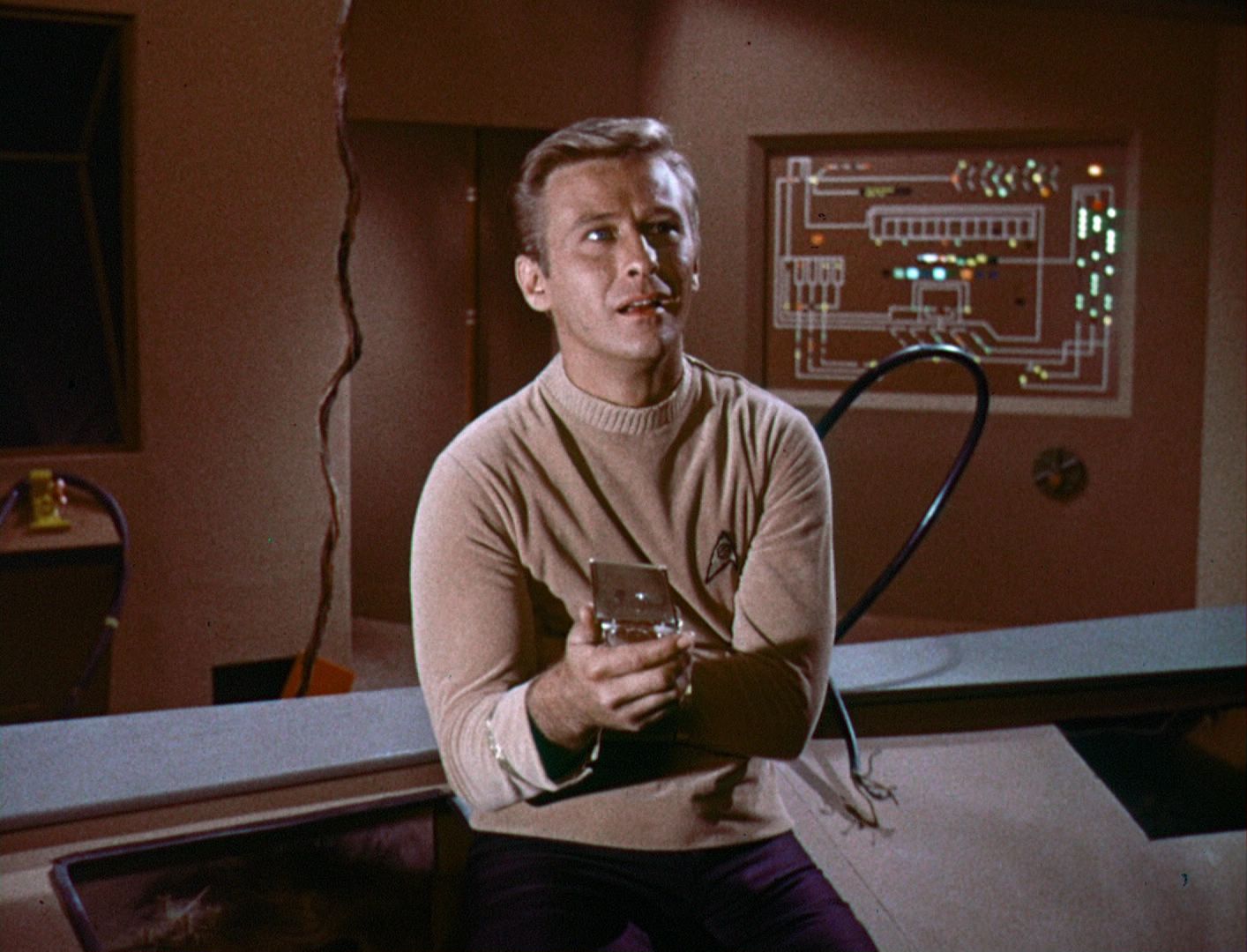 ariane179254_StarTrek_1x03_WhereNoManHasGoneBefore_TheOriginalUncutUnairedVersion_2708.jpg
