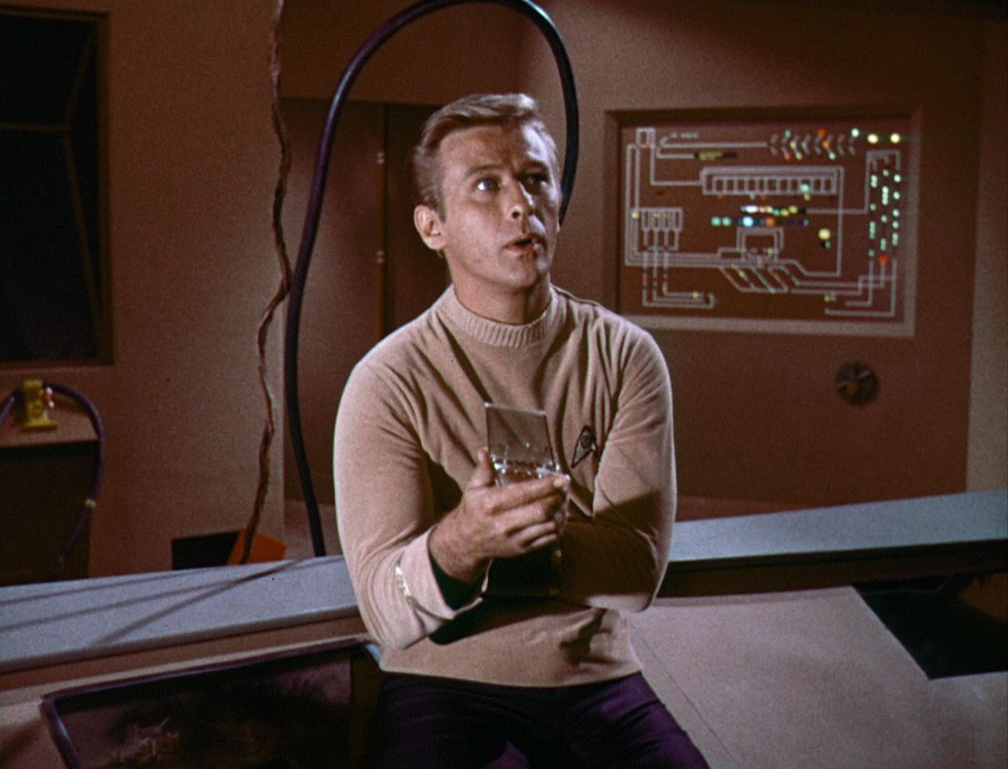 ariane179254_StarTrek_1x03_WhereNoManHasGoneBefore_TheOriginalUncutUnairedVersion_2711.jpg