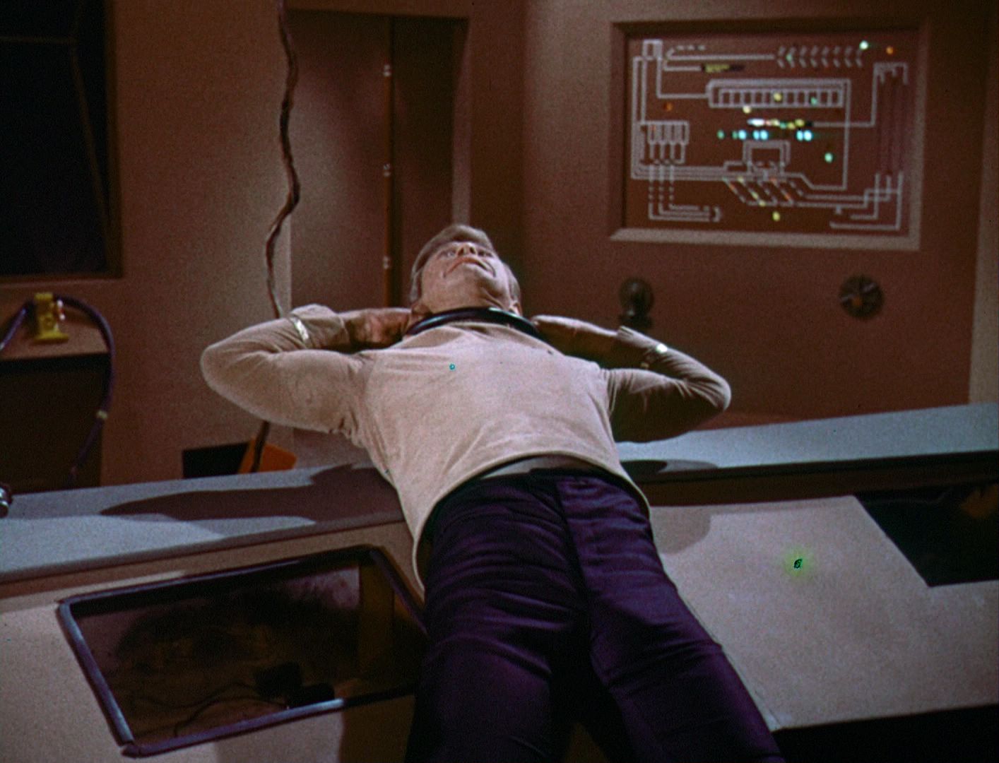 ariane179254_StarTrek_1x03_WhereNoManHasGoneBefore_TheOriginalUncutUnairedVersion_2714.jpg