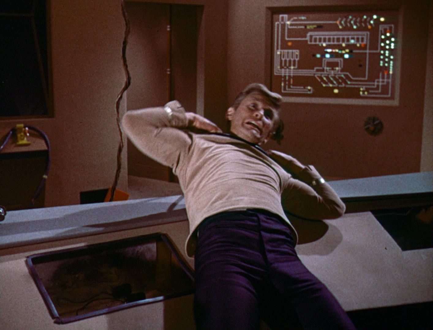 ariane179254_StarTrek_1x03_WhereNoManHasGoneBefore_TheOriginalUncutUnairedVersion_2716.jpg