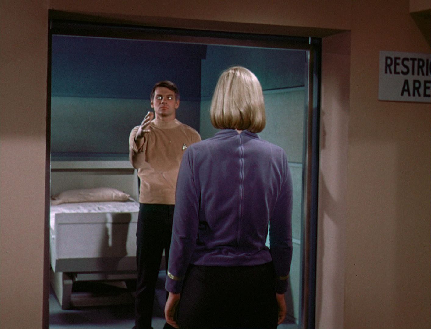ariane179254_StarTrek_1x03_WhereNoManHasGoneBefore_TheOriginalUncutUnairedVersion_2760.jpg