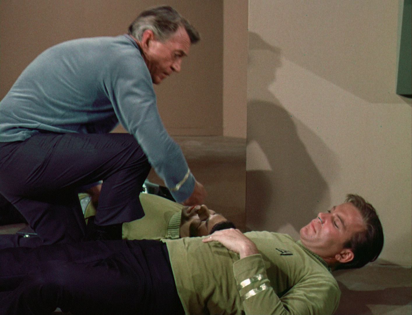 ariane179254_StarTrek_1x03_WhereNoManHasGoneBefore_TheOriginalUncutUnairedVersion_2808.jpg