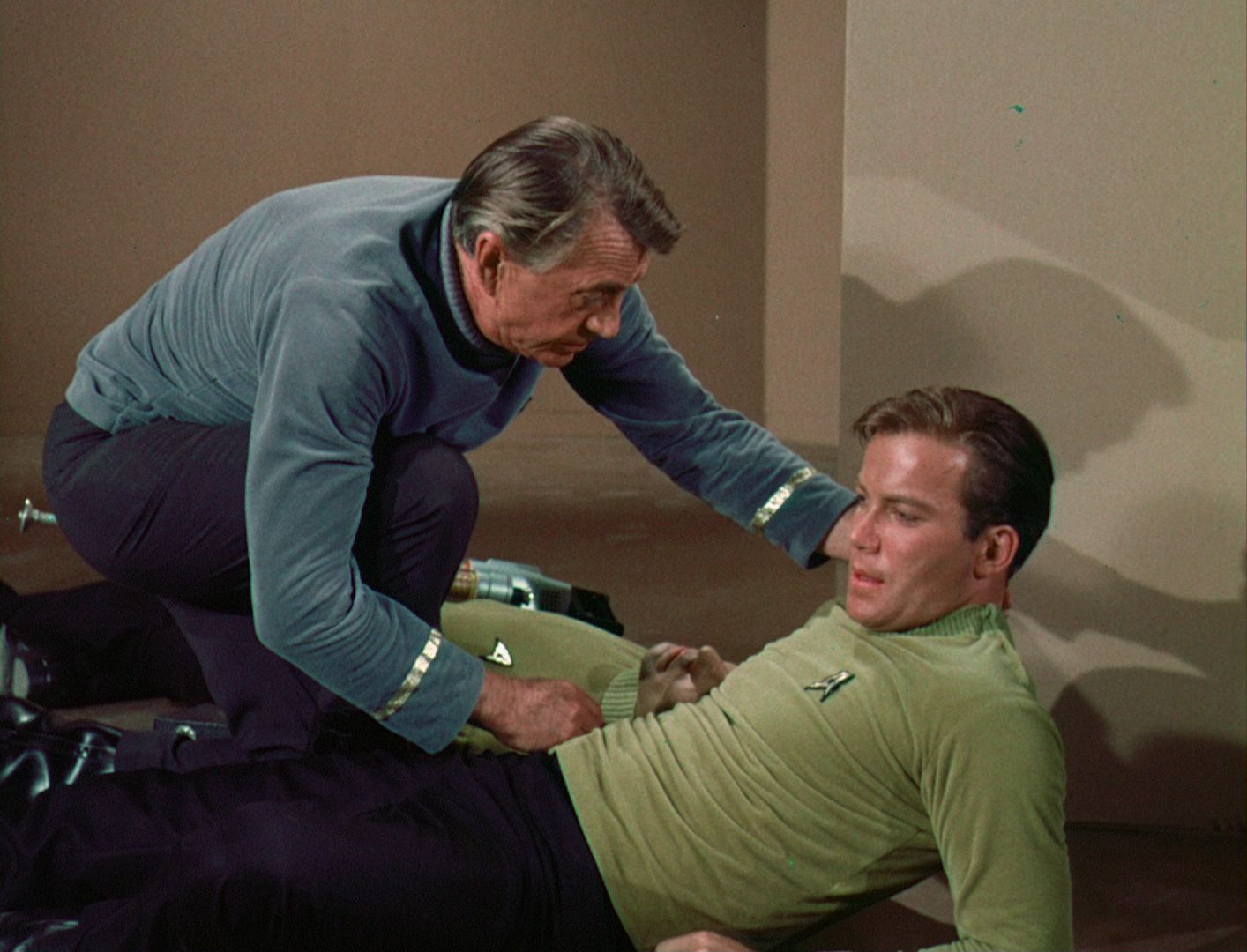 ariane179254_StarTrek_1x03_WhereNoManHasGoneBefore_TheOriginalUncutUnairedVersion_2815.jpg