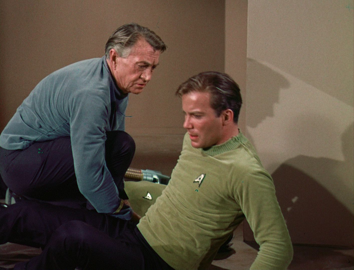 ariane179254_StarTrek_1x03_WhereNoManHasGoneBefore_TheOriginalUncutUnairedVersion_2846.jpg