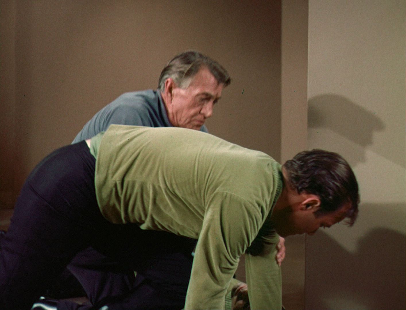 ariane179254_StarTrek_1x03_WhereNoManHasGoneBefore_TheOriginalUncutUnairedVersion_2850.jpg