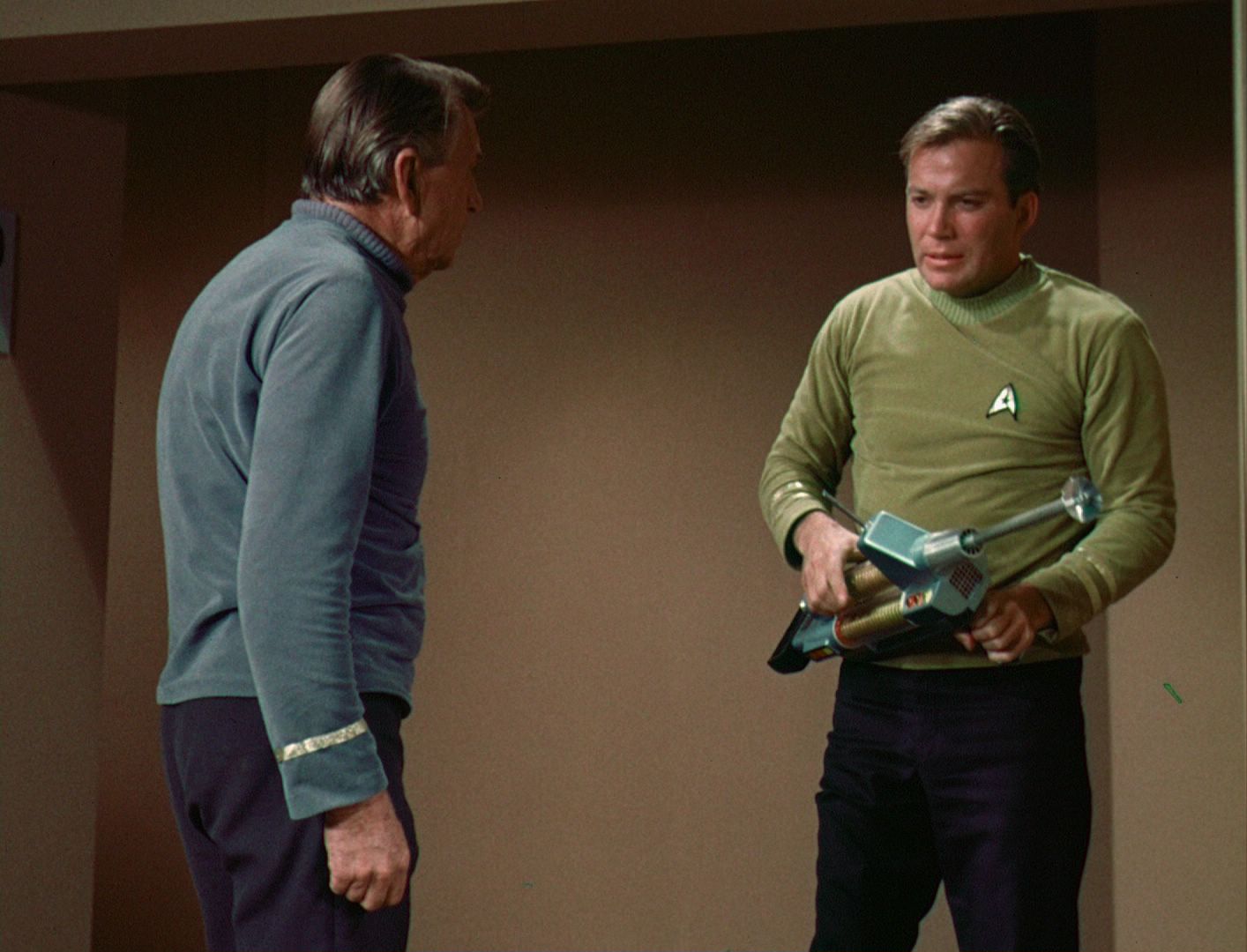 ariane179254_StarTrek_1x03_WhereNoManHasGoneBefore_TheOriginalUncutUnairedVersion_2868.jpg