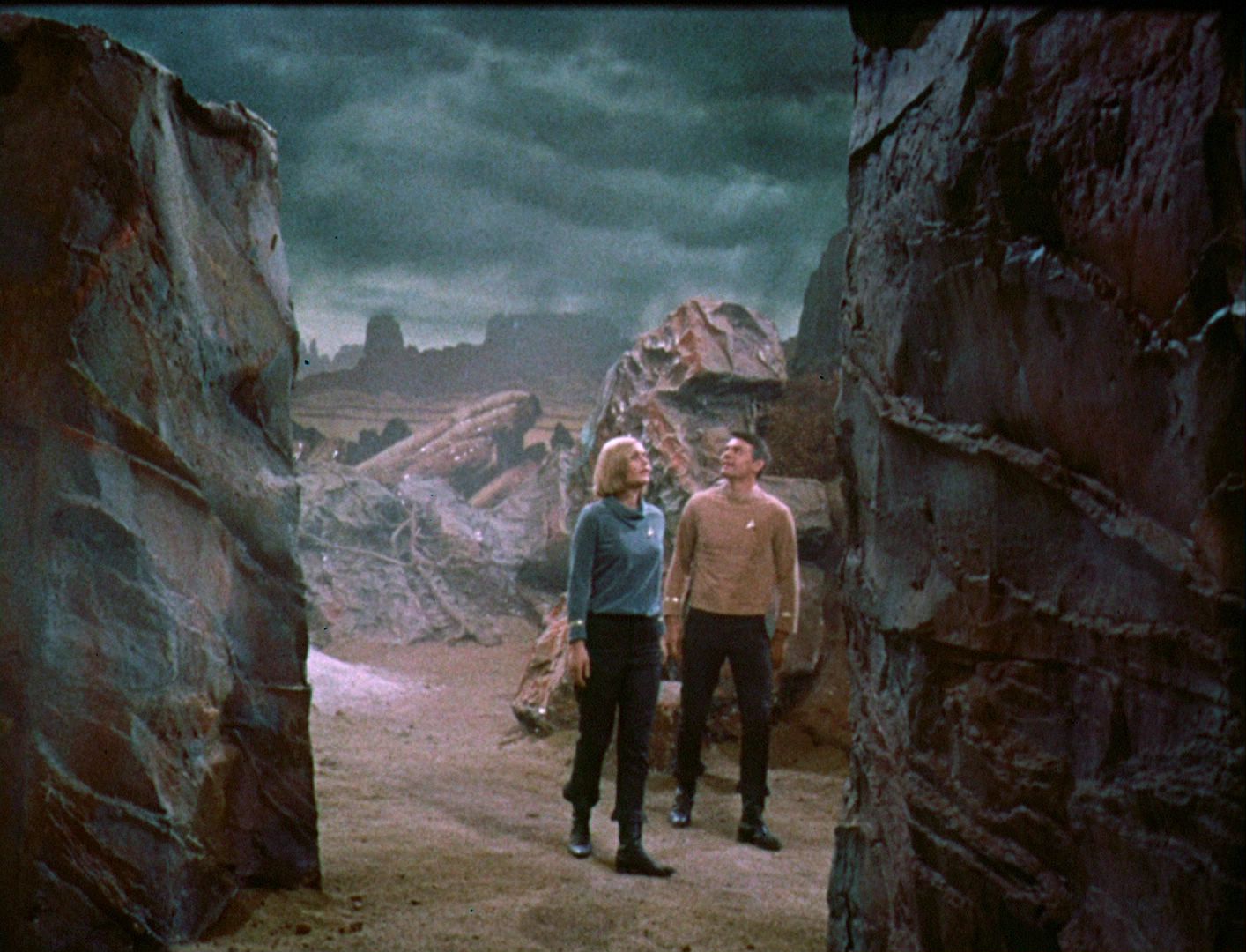 ariane179254_StarTrek_1x03_WhereNoManHasGoneBefore_TheOriginalUncutUnairedVersion_2883.jpg