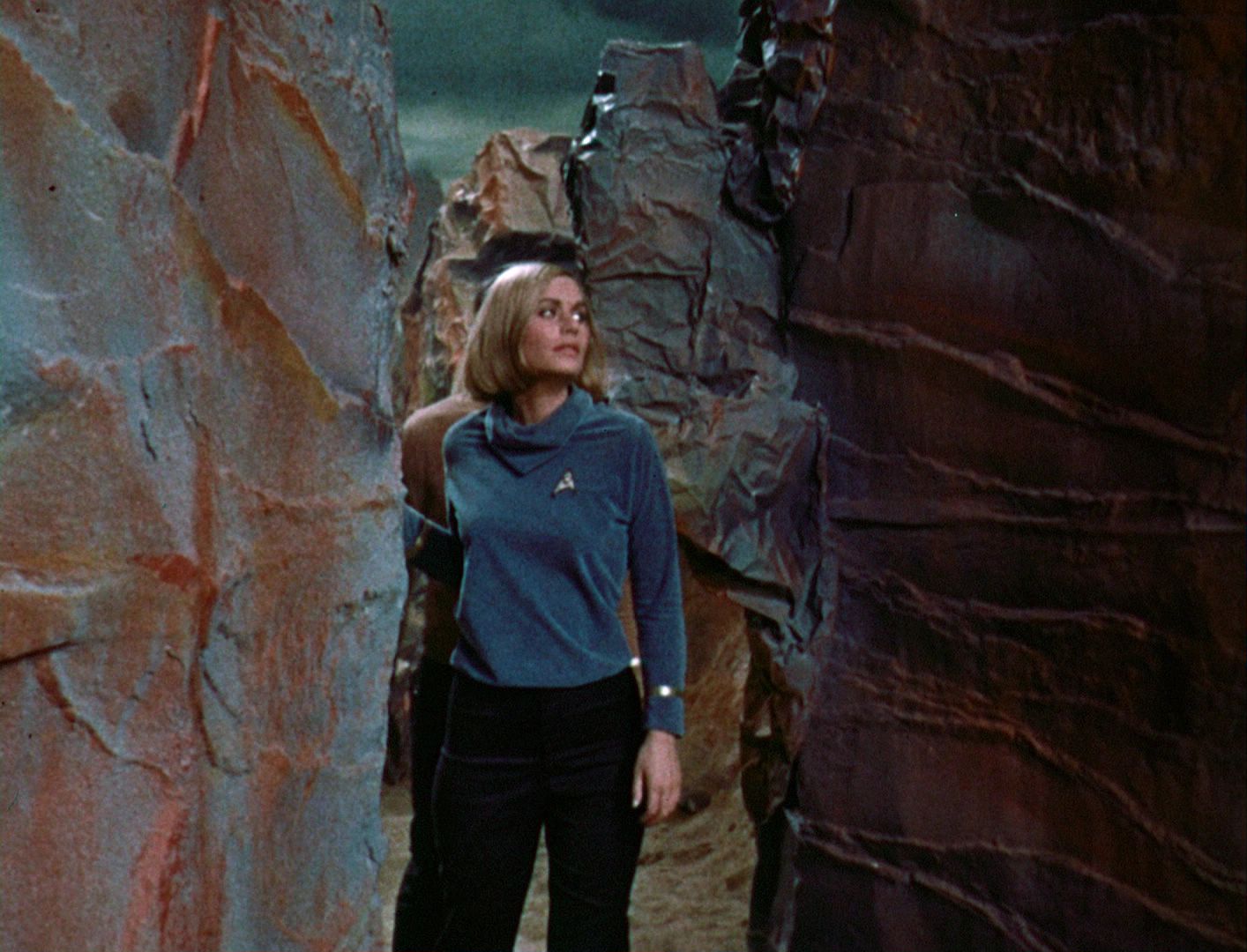 ariane179254_StarTrek_1x03_WhereNoManHasGoneBefore_TheOriginalUncutUnairedVersion_2891.jpg