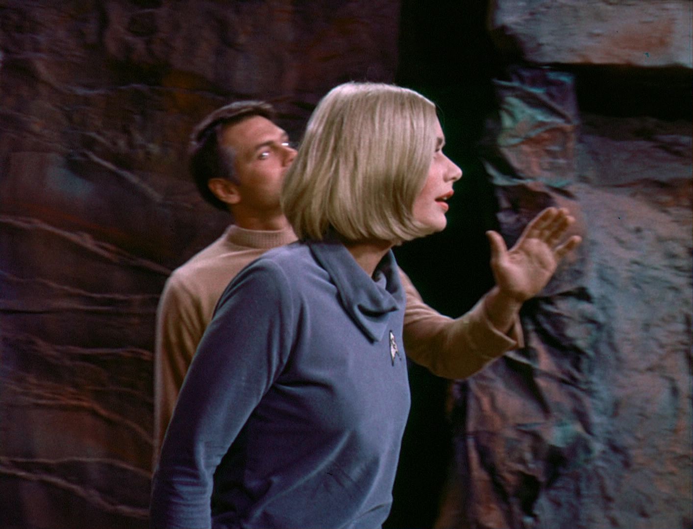 ariane179254_StarTrek_1x03_WhereNoManHasGoneBefore_TheOriginalUncutUnairedVersion_2924.jpg