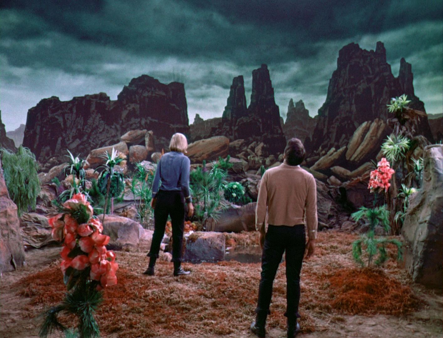 ariane179254_StarTrek_1x03_WhereNoManHasGoneBefore_TheOriginalUncutUnairedVersion_2939.jpg
