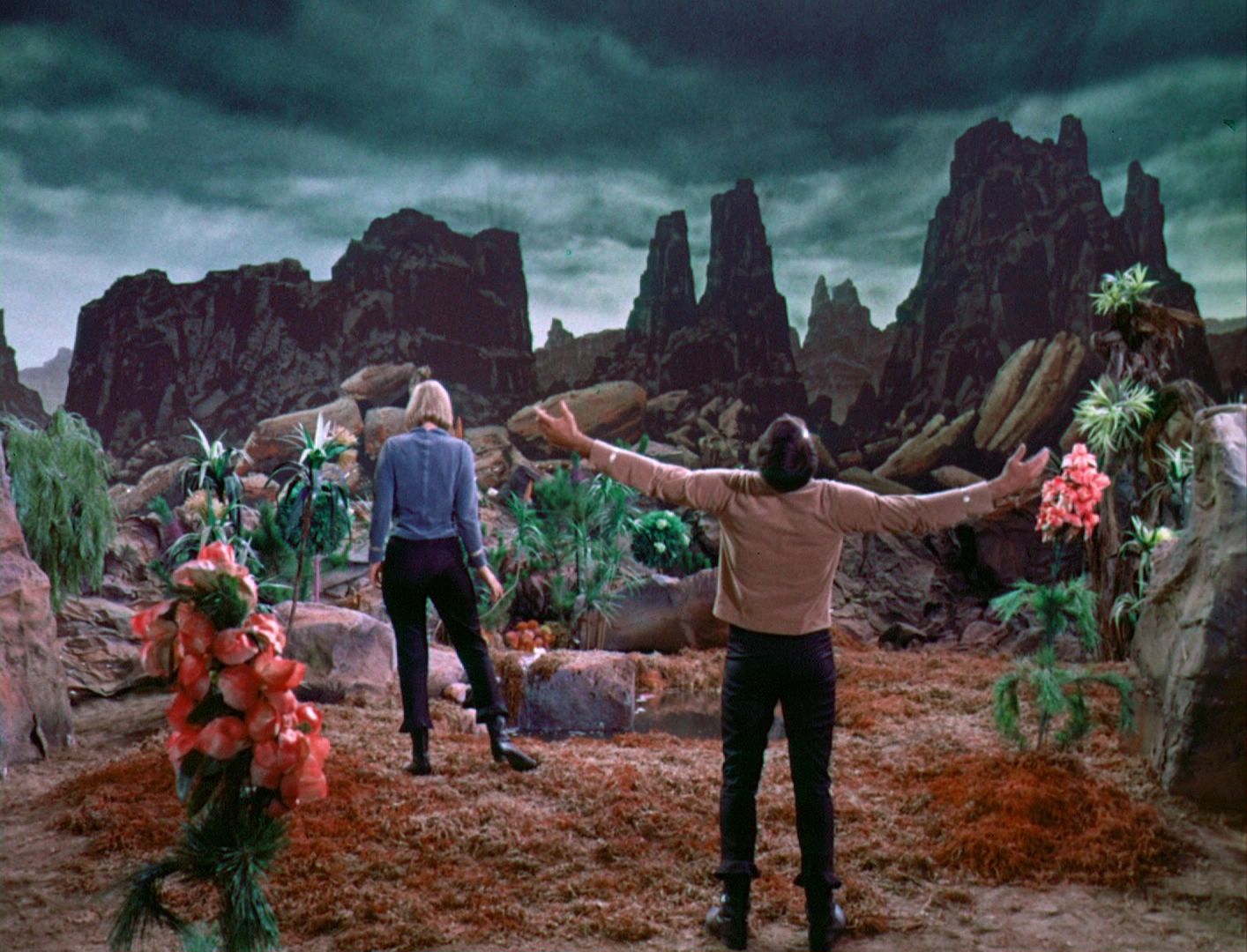 ariane179254_StarTrek_1x03_WhereNoManHasGoneBefore_TheOriginalUncutUnairedVersion_2940.jpg