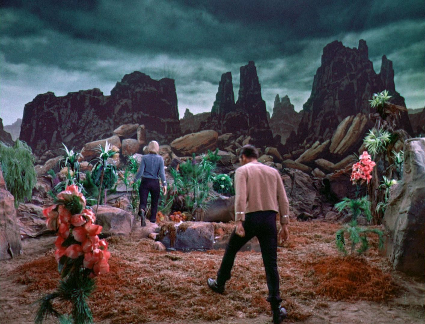 ariane179254_StarTrek_1x03_WhereNoManHasGoneBefore_TheOriginalUncutUnairedVersion_2948.jpg