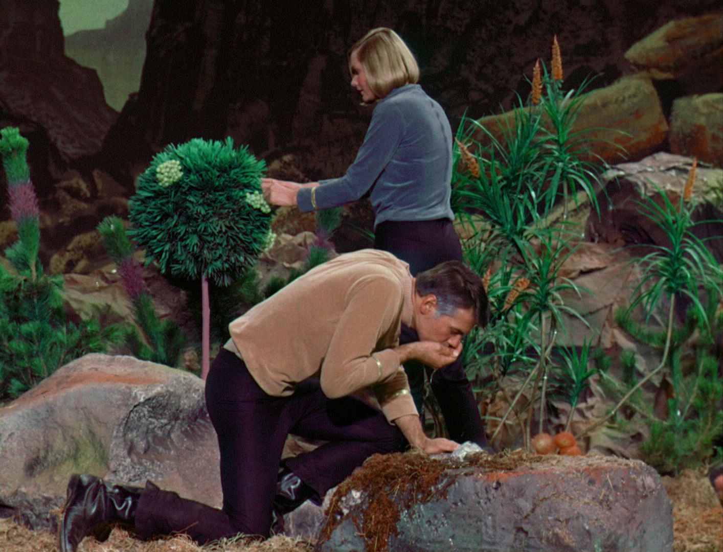 ariane179254_StarTrek_1x03_WhereNoManHasGoneBefore_TheOriginalUncutUnairedVersion_2955.jpg