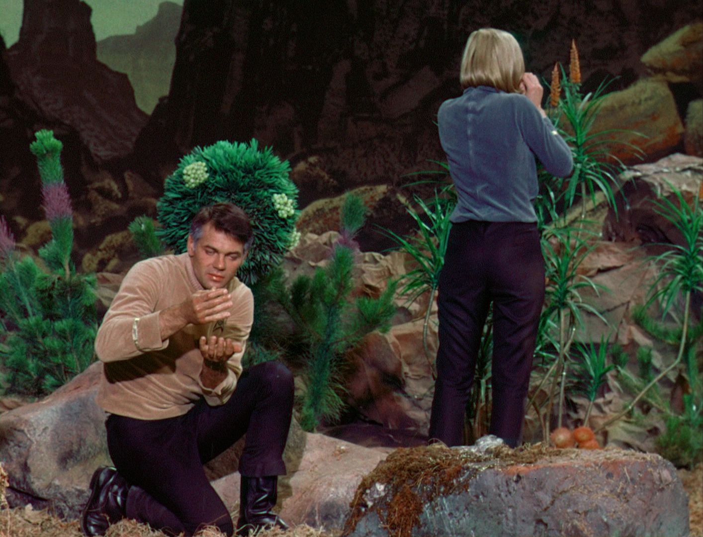 ariane179254_StarTrek_1x03_WhereNoManHasGoneBefore_TheOriginalUncutUnairedVersion_2961.jpg