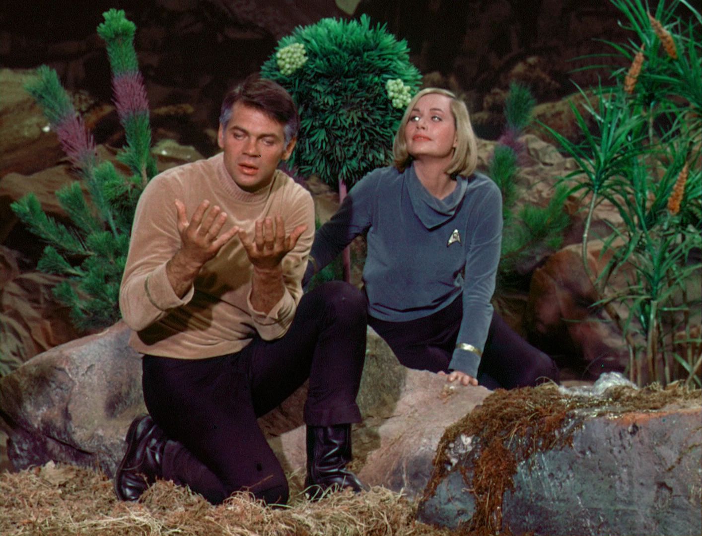 ariane179254_StarTrek_1x03_WhereNoManHasGoneBefore_TheOriginalUncutUnairedVersion_2972.jpg