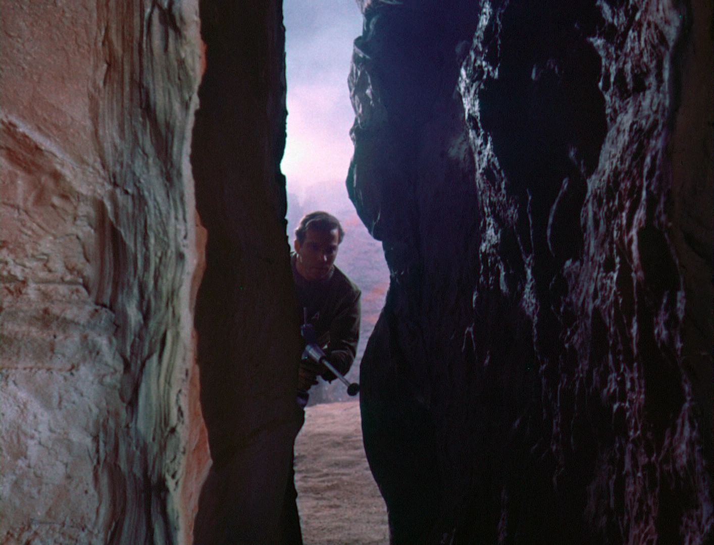 ariane179254_StarTrek_1x03_WhereNoManHasGoneBefore_TheOriginalUncutUnairedVersion_2979.jpg