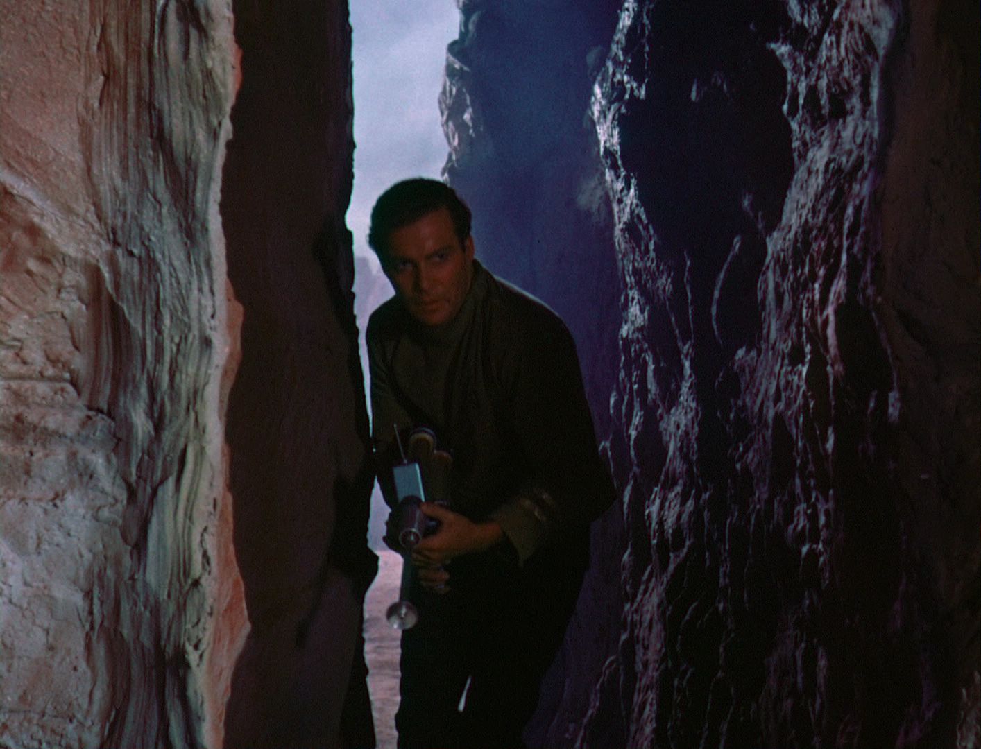 ariane179254_StarTrek_1x03_WhereNoManHasGoneBefore_TheOriginalUncutUnairedVersion_2986.jpg