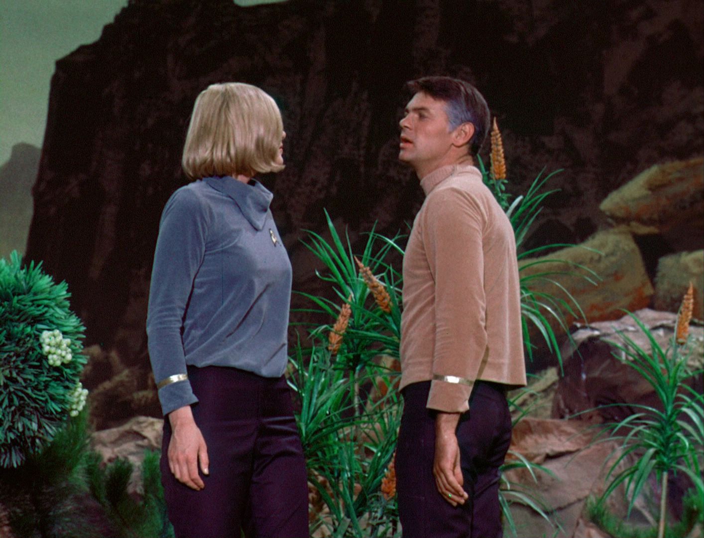 ariane179254_StarTrek_1x03_WhereNoManHasGoneBefore_TheOriginalUncutUnairedVersion_3027.jpg