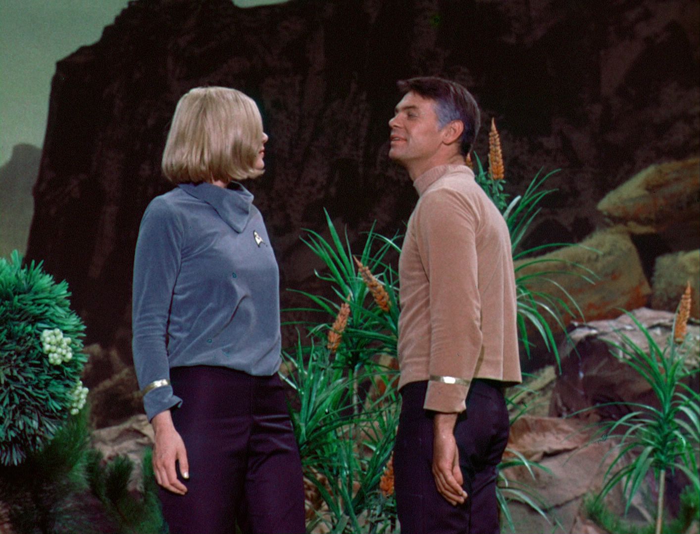 ariane179254_StarTrek_1x03_WhereNoManHasGoneBefore_TheOriginalUncutUnairedVersion_3034.jpg