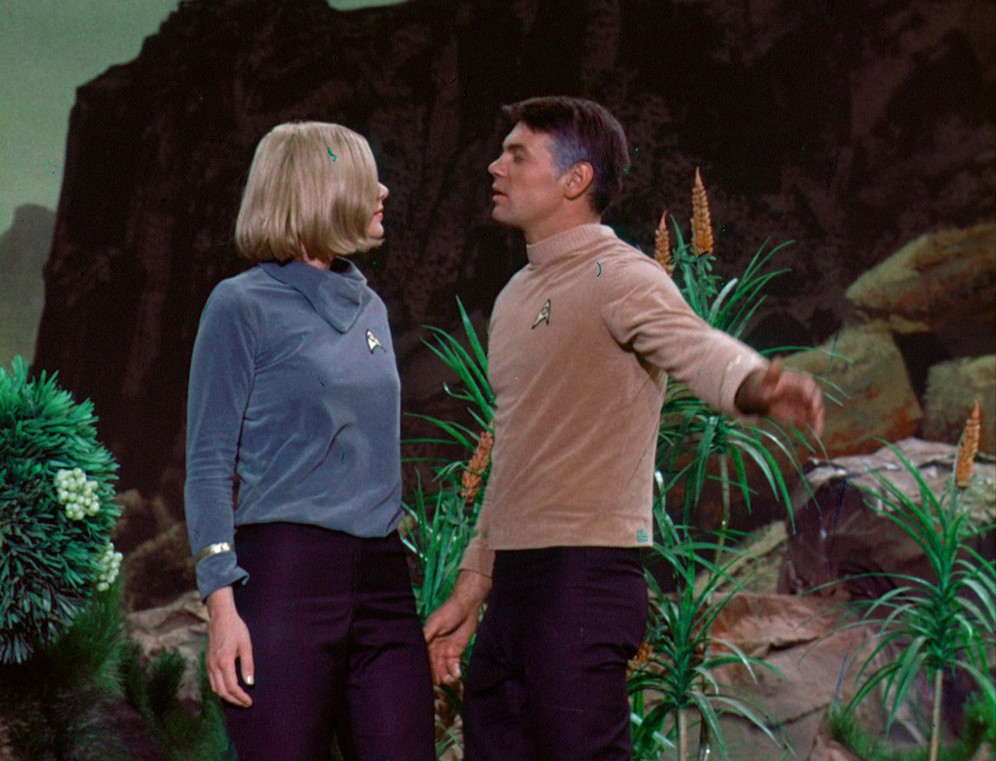 ariane179254_StarTrek_1x03_WhereNoManHasGoneBefore_TheOriginalUncutUnairedVersion_3037.jpg