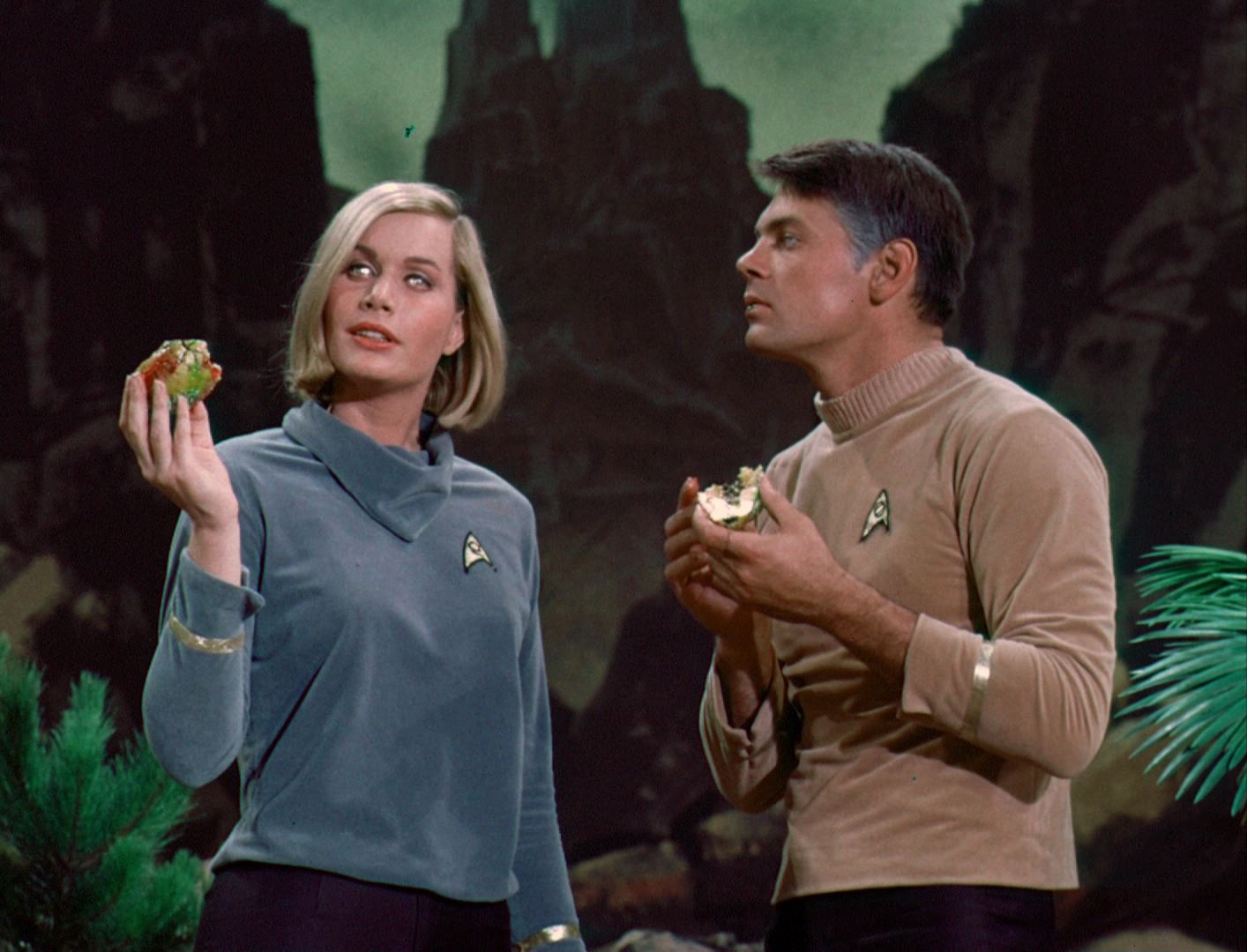 ariane179254_StarTrek_1x03_WhereNoManHasGoneBefore_TheOriginalUncutUnairedVersion_3092.jpg