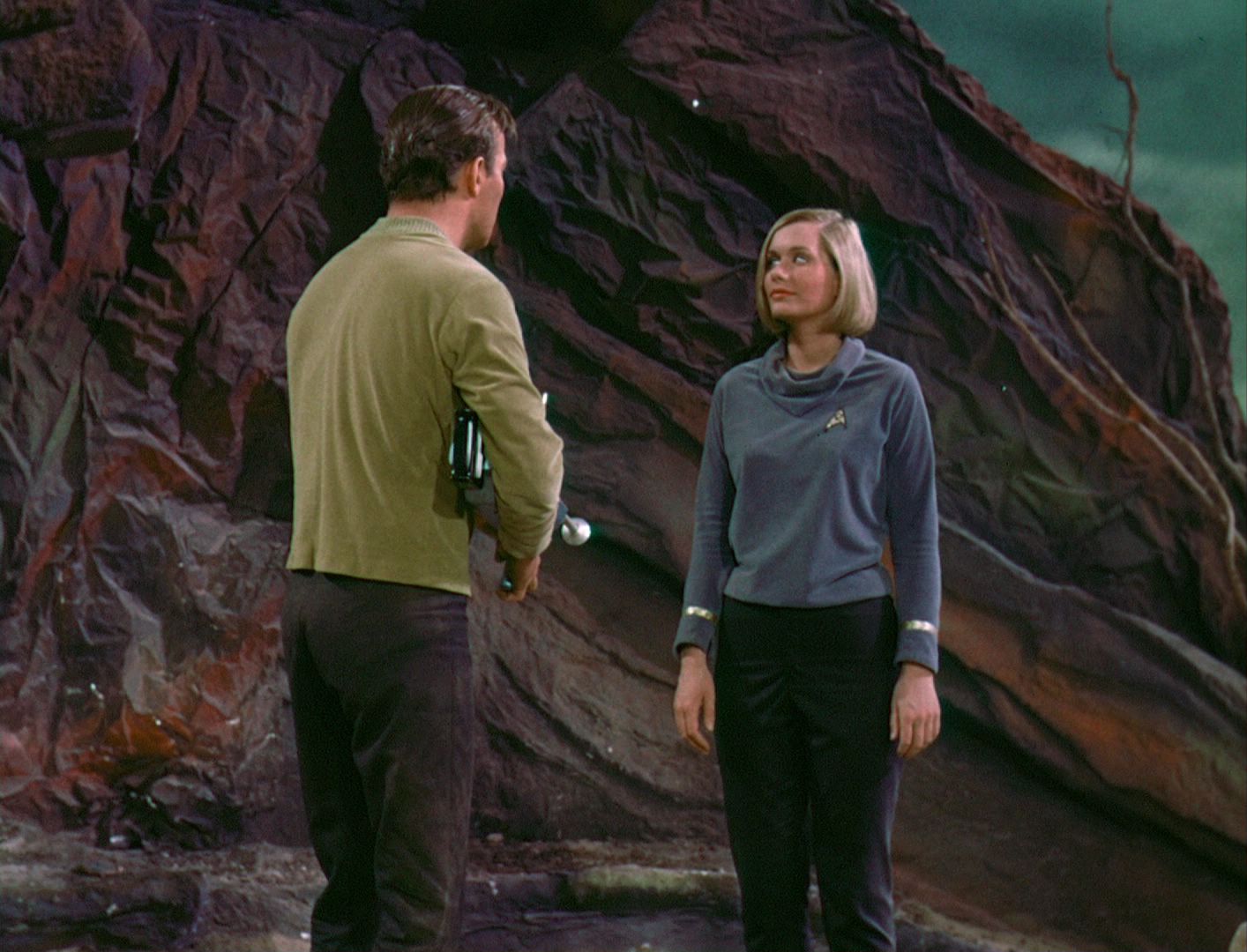 ariane179254_StarTrek_1x03_WhereNoManHasGoneBefore_TheOriginalUncutUnairedVersion_3128.jpg