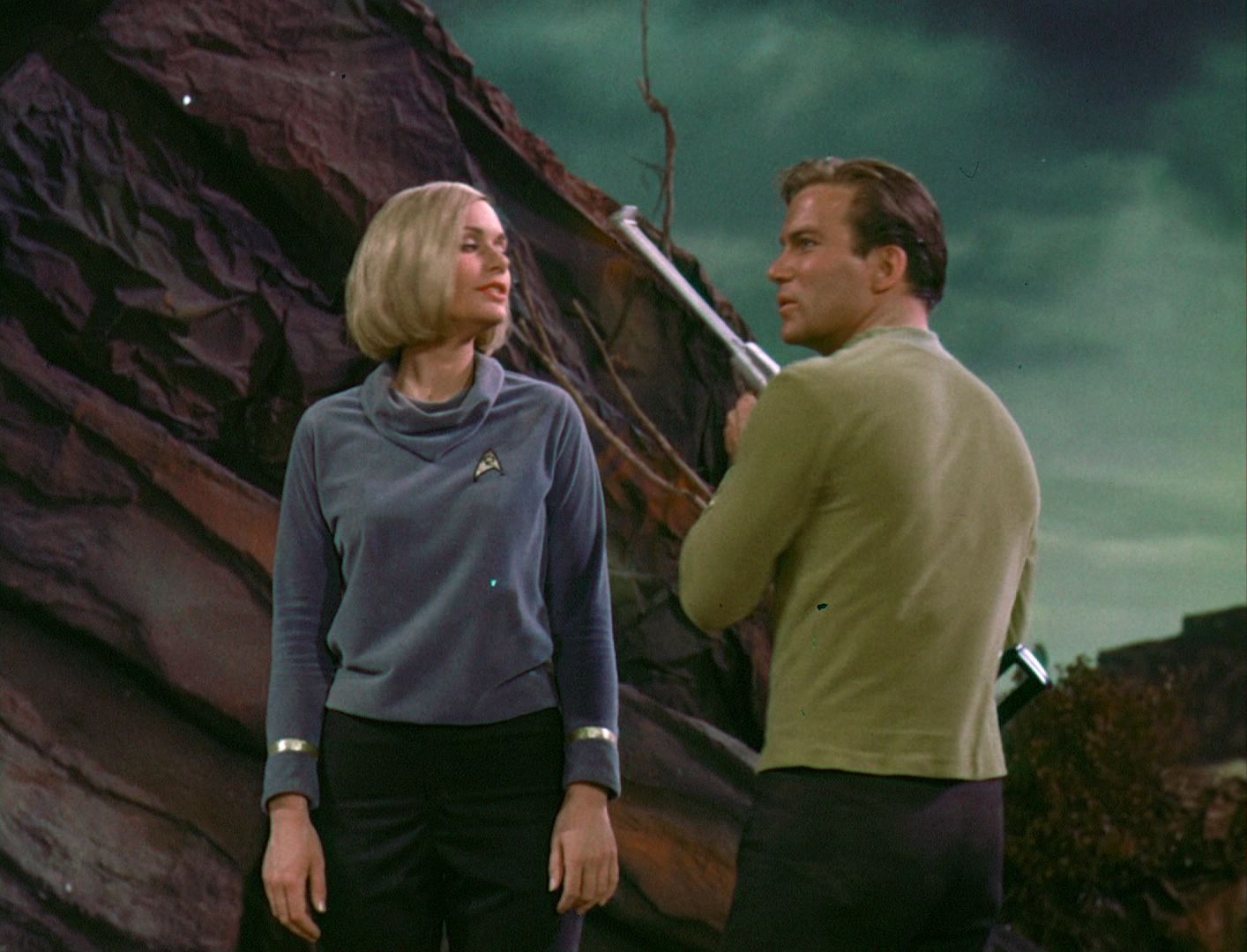 ariane179254_StarTrek_1x03_WhereNoManHasGoneBefore_TheOriginalUncutUnairedVersion_3149.jpg