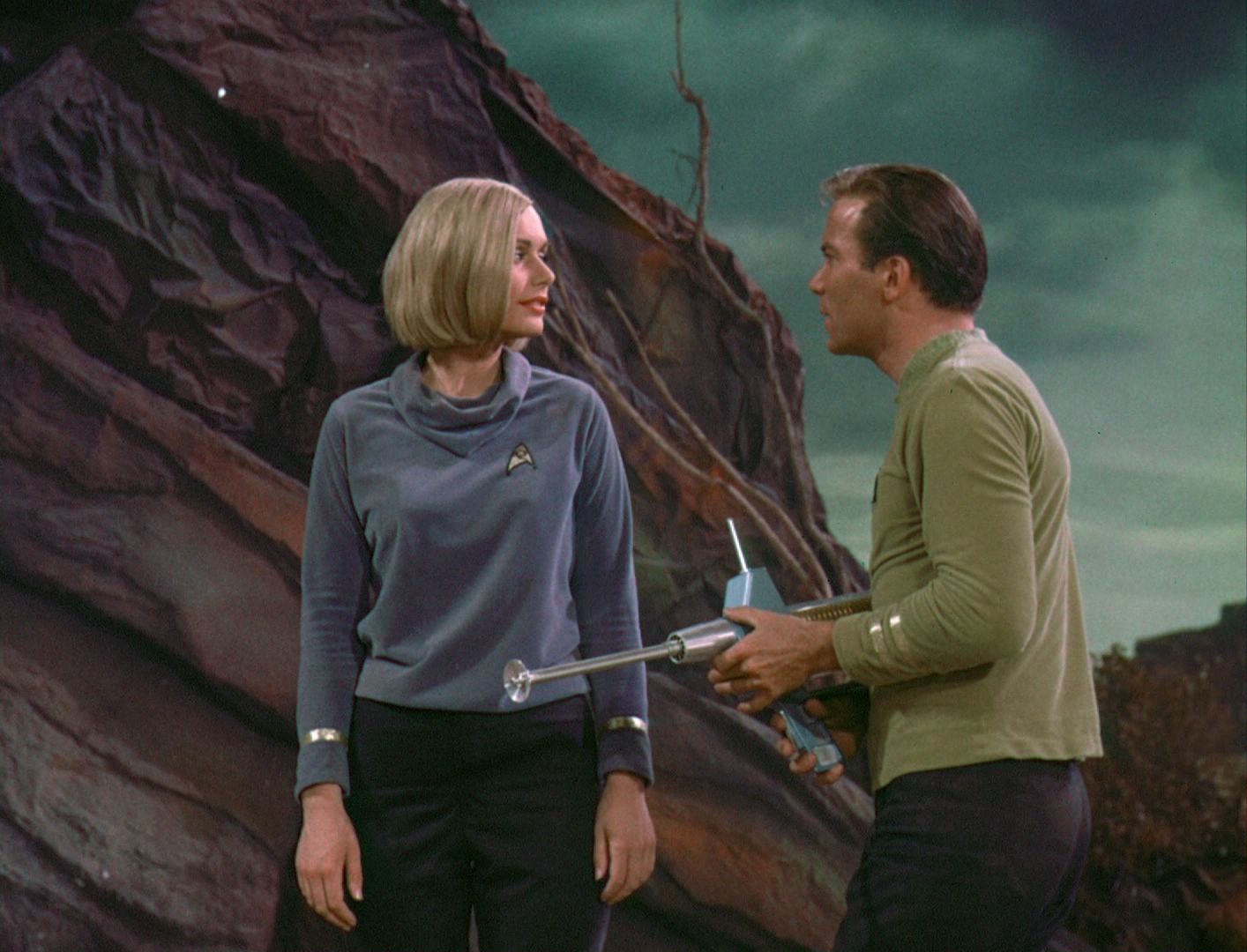 ariane179254_StarTrek_1x03_WhereNoManHasGoneBefore_TheOriginalUncutUnairedVersion_3152.jpg