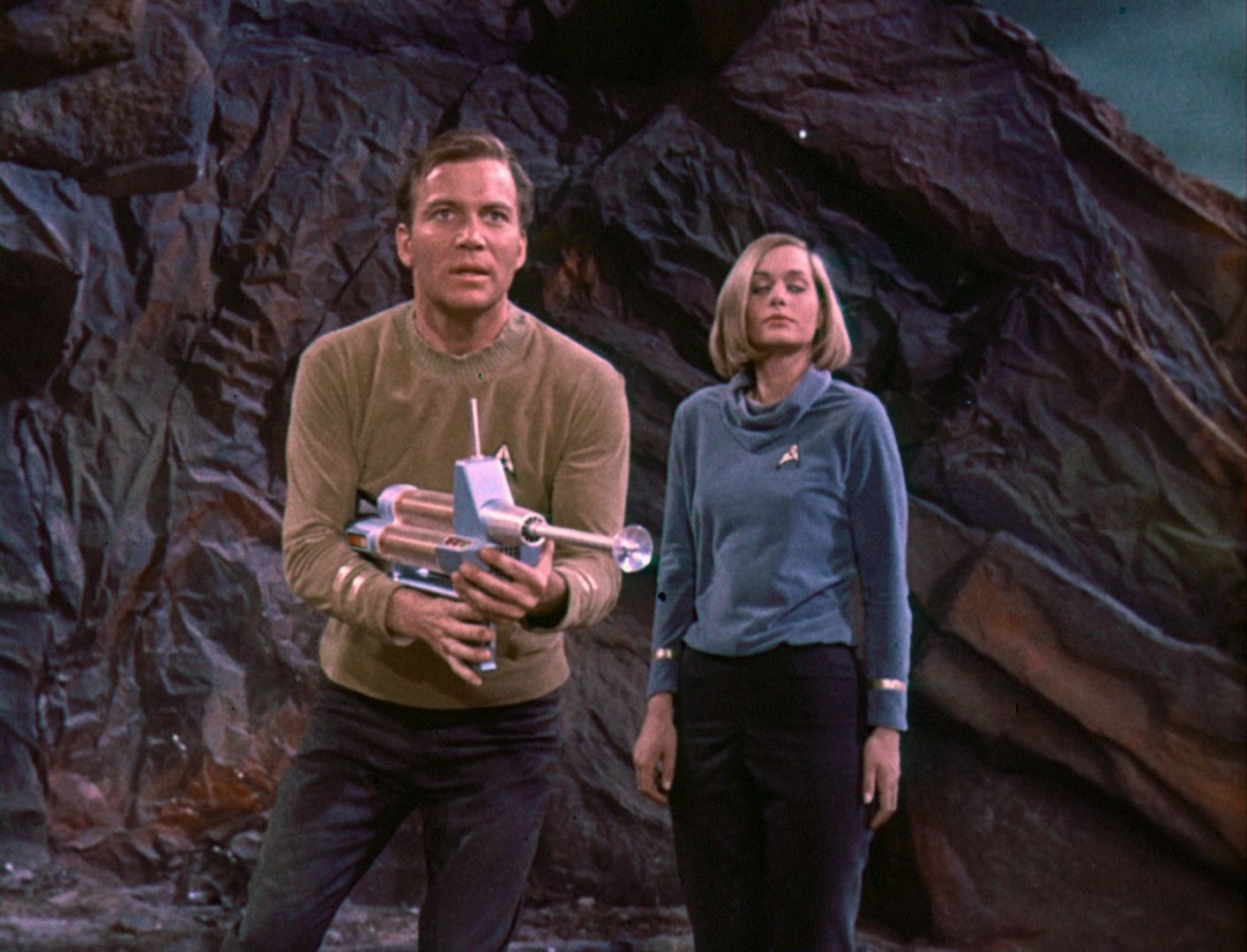 ariane179254_StarTrek_1x03_WhereNoManHasGoneBefore_TheOriginalUncutUnairedVersion_3229.jpg