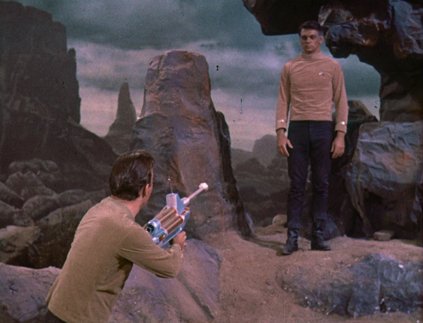 ariane179254_StarTrek_1x03_WhereNoManHasGoneBefore_TheOriginalUncutUnairedVersion_3237.jpg
