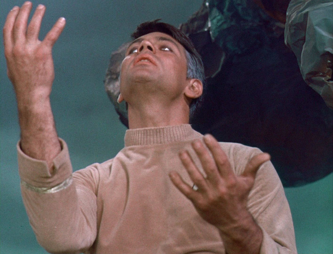 ariane179254_StarTrek_1x03_WhereNoManHasGoneBefore_TheOriginalUncutUnairedVersion_3342.jpg