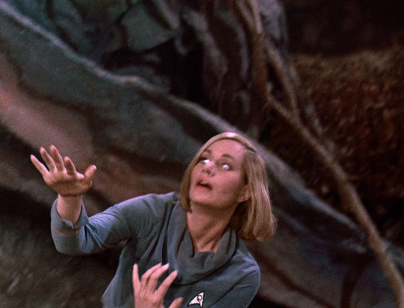 ariane179254_StarTrek_1x03_WhereNoManHasGoneBefore_TheOriginalUncutUnairedVersion_3407.jpg