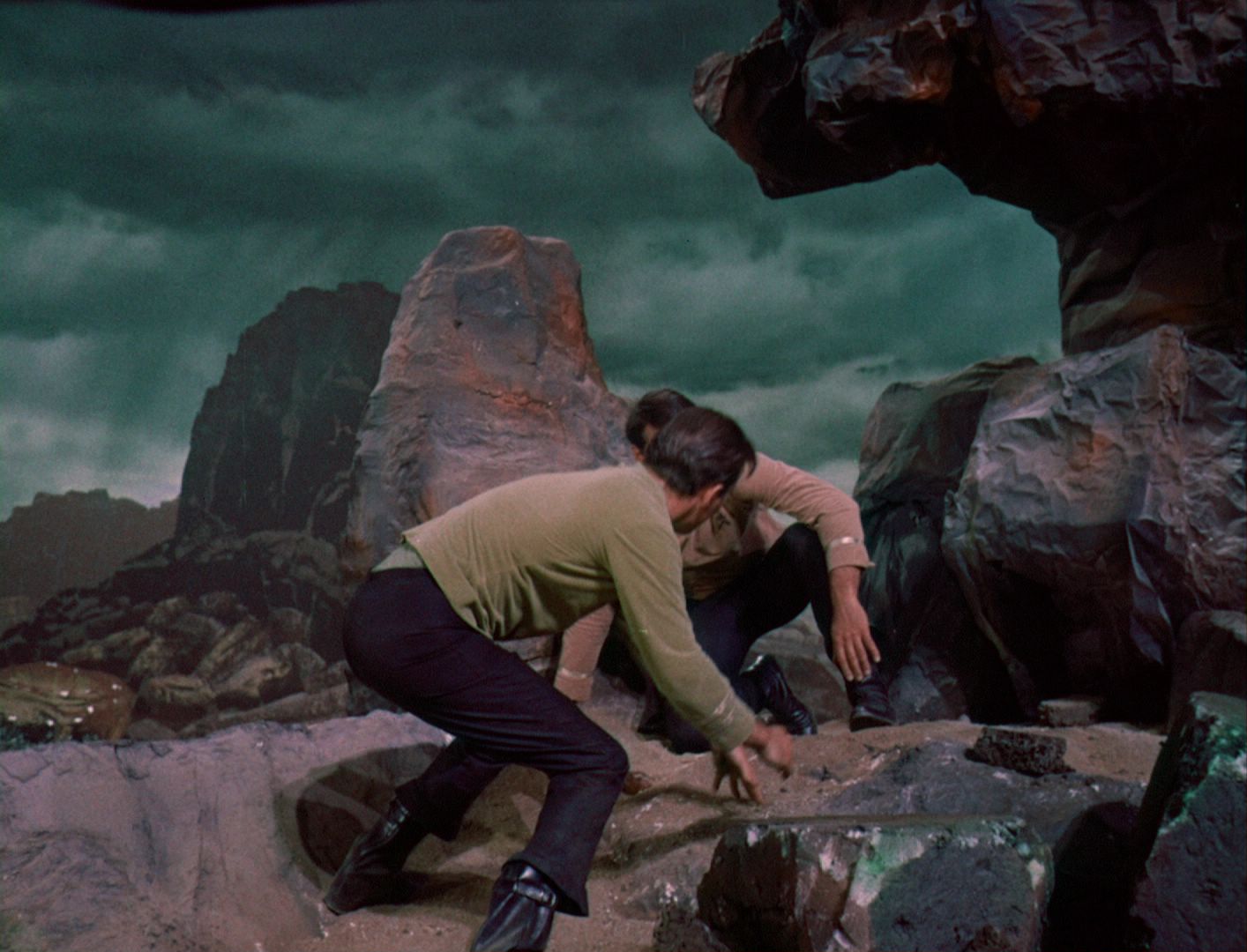 ariane179254_StarTrek_1x03_WhereNoManHasGoneBefore_TheOriginalUncutUnairedVersion_3439.jpg