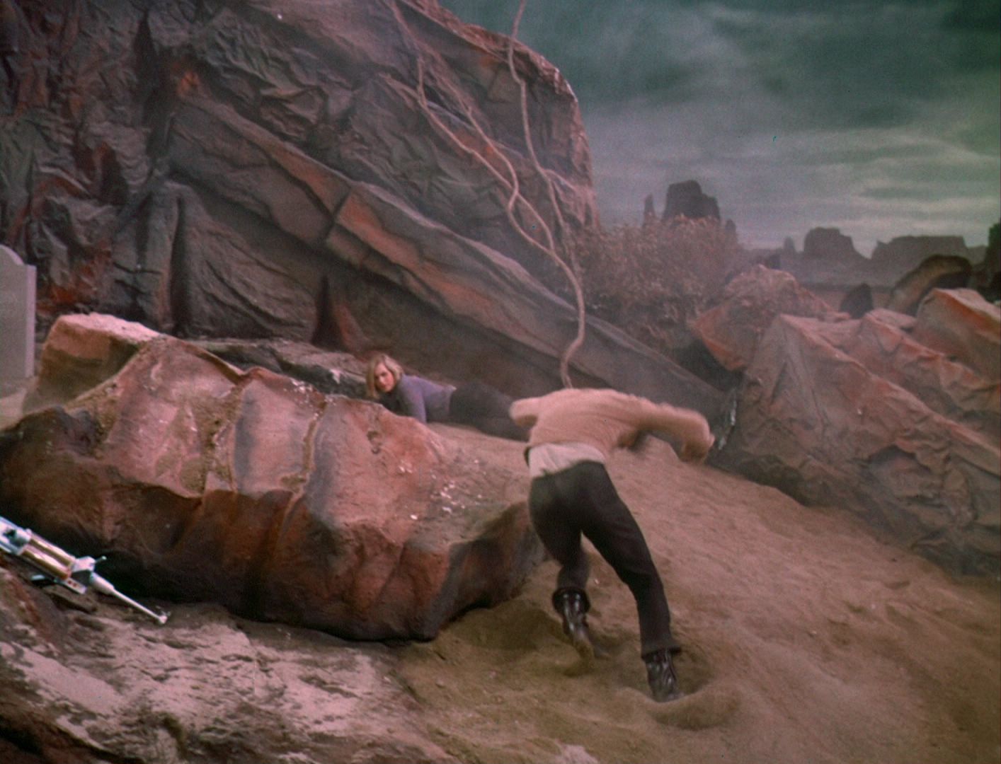 ariane179254_StarTrek_1x03_WhereNoManHasGoneBefore_TheOriginalUncutUnairedVersion_3459.jpg