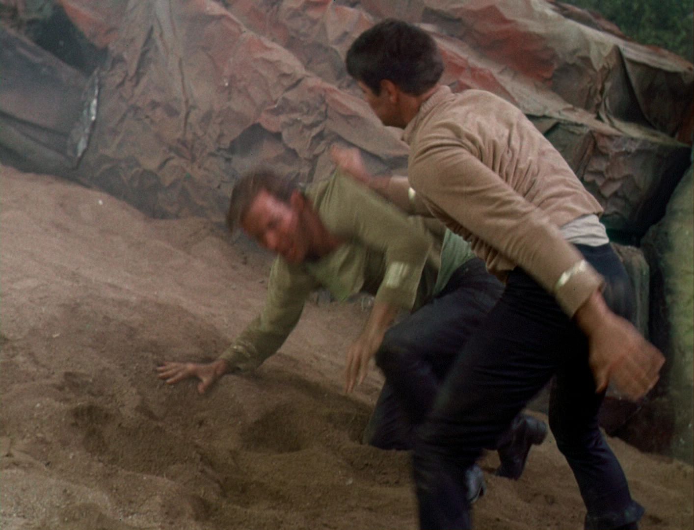 ariane179254_StarTrek_1x03_WhereNoManHasGoneBefore_TheOriginalUncutUnairedVersion_3468.jpg