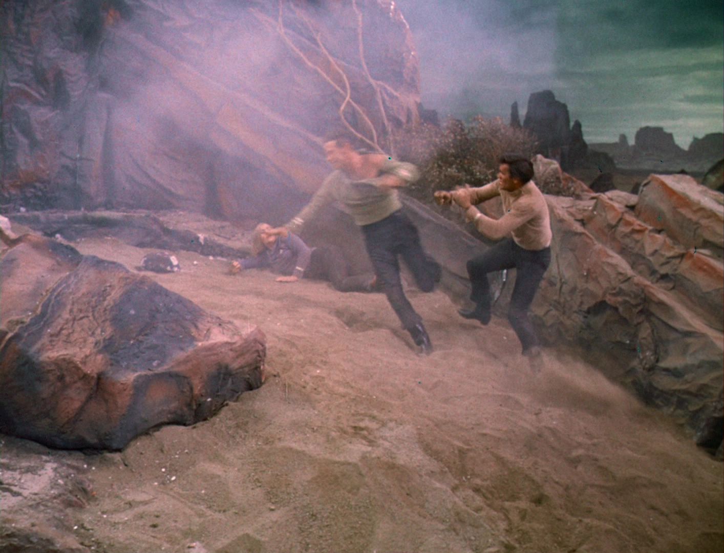ariane179254_StarTrek_1x03_WhereNoManHasGoneBefore_TheOriginalUncutUnairedVersion_3472.jpg