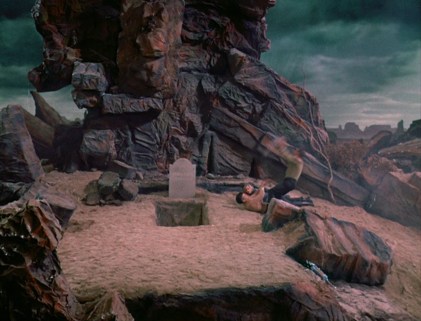 ariane179254_StarTrek_1x03_WhereNoManHasGoneBefore_TheOriginalUncutUnairedVersion_3500.jpg