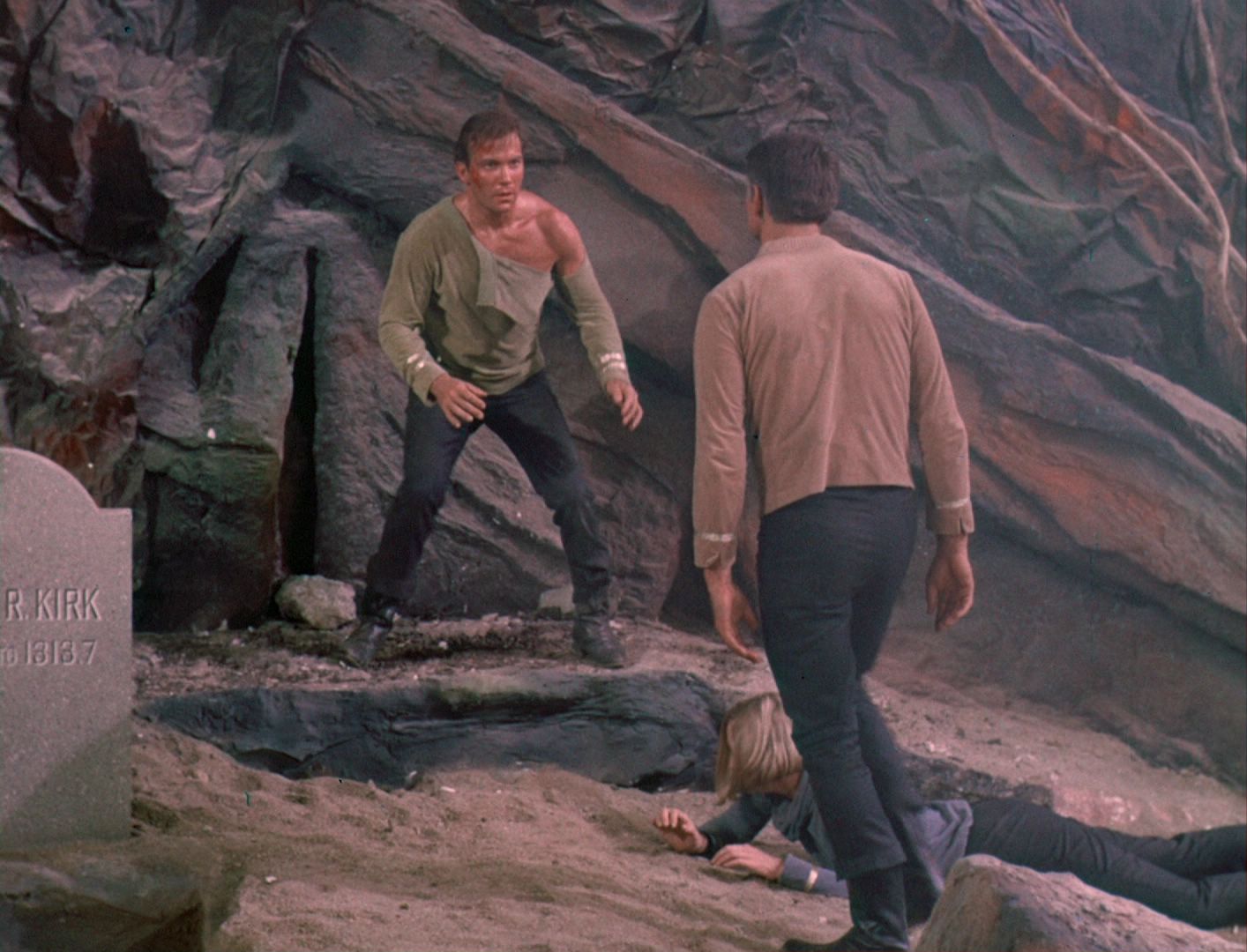 ariane179254_StarTrek_1x03_WhereNoManHasGoneBefore_TheOriginalUncutUnairedVersion_3510.jpg