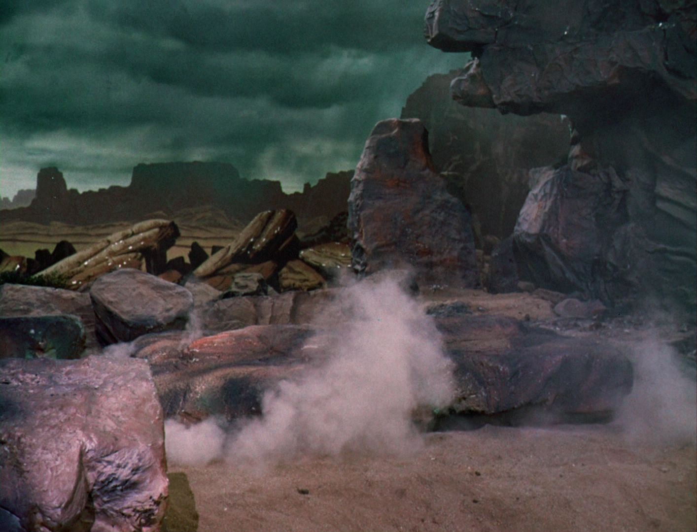 ariane179254_StarTrek_1x03_WhereNoManHasGoneBefore_TheOriginalUncutUnairedVersion_3544.jpg