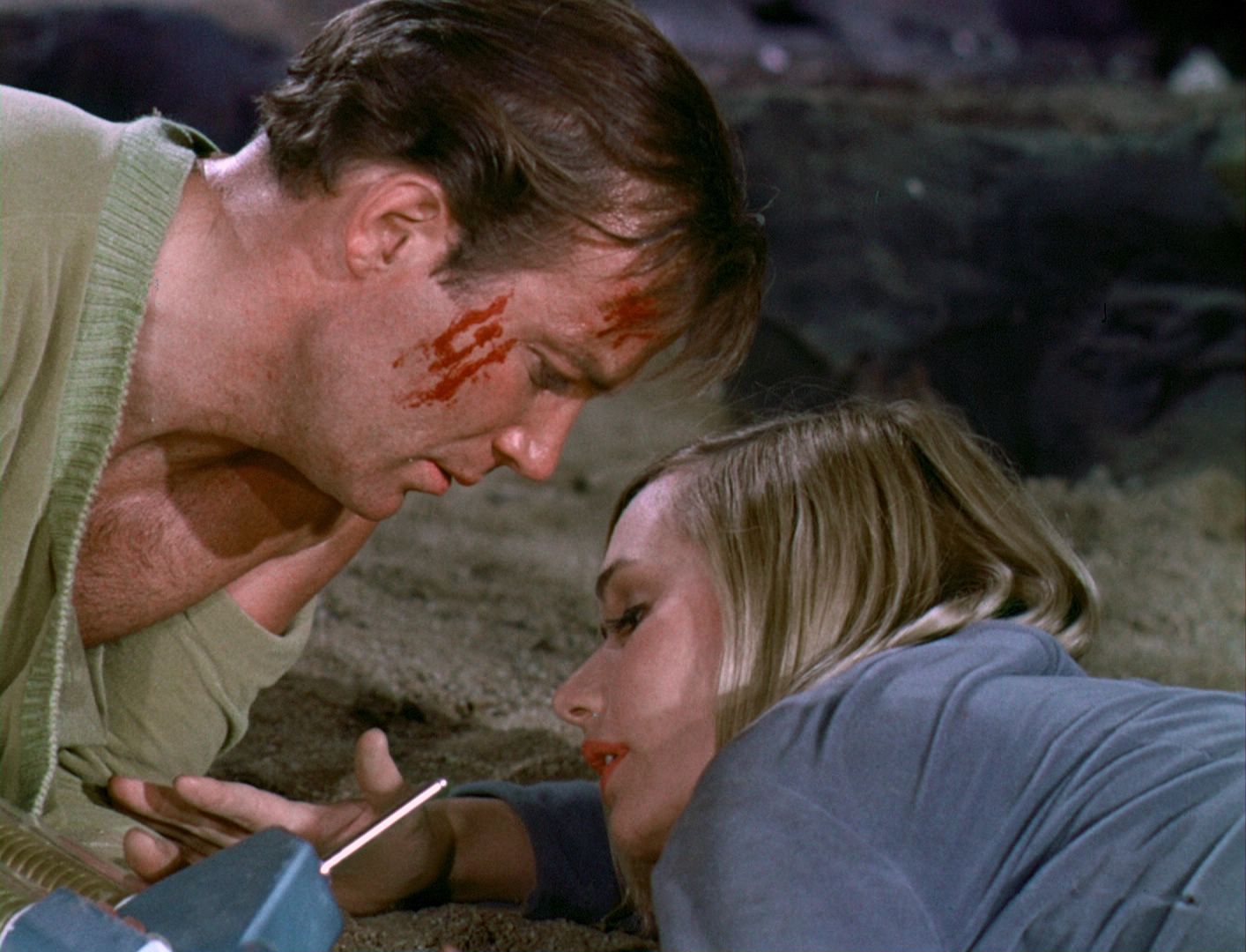 ariane179254_StarTrek_1x03_WhereNoManHasGoneBefore_TheOriginalUncutUnairedVersion_3587.jpg