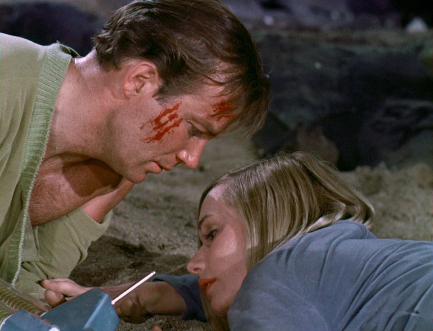 ariane179254_StarTrek_1x03_WhereNoManHasGoneBefore_TheOriginalUncutUnairedVersion_3589.jpg