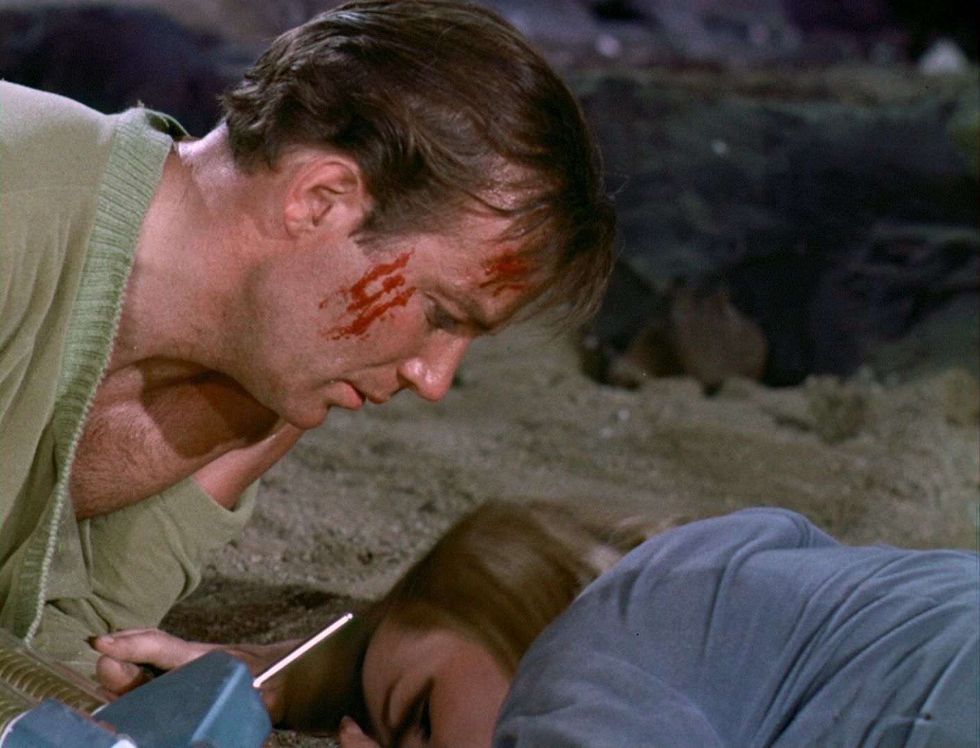 ariane179254_StarTrek_1x03_WhereNoManHasGoneBefore_TheOriginalUncutUnairedVersion_3591.jpg