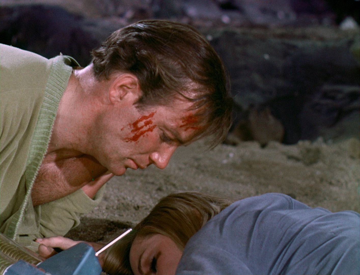 ariane179254_StarTrek_1x03_WhereNoManHasGoneBefore_TheOriginalUncutUnairedVersion_3593.jpg