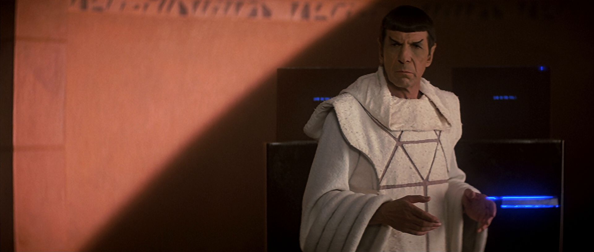 extant_StarTrek4_TheVoaygeHome_0510.jpg