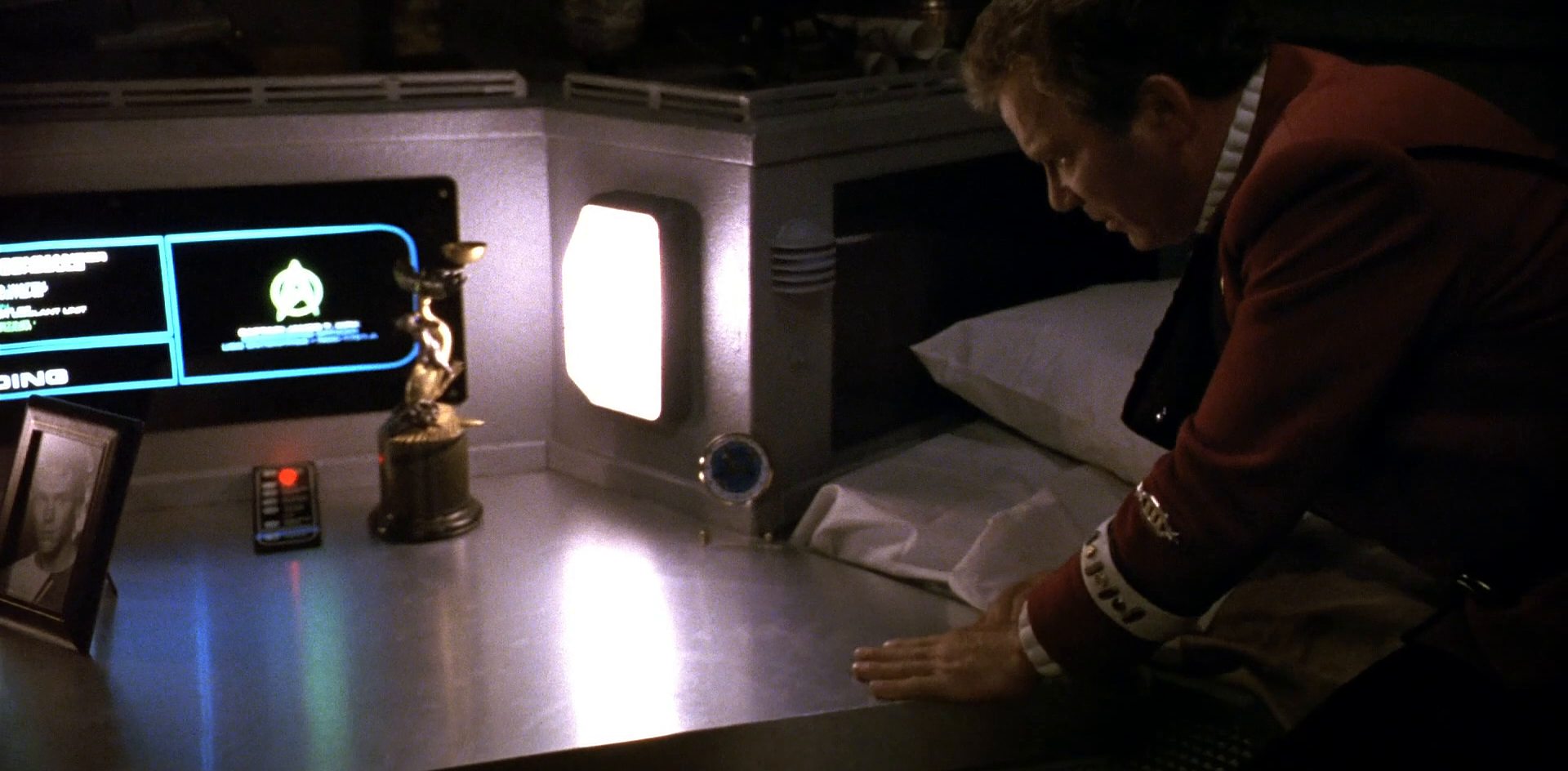 extant_StarTrek_6_TheUndiscoveredCountry_DC_02290.jpg