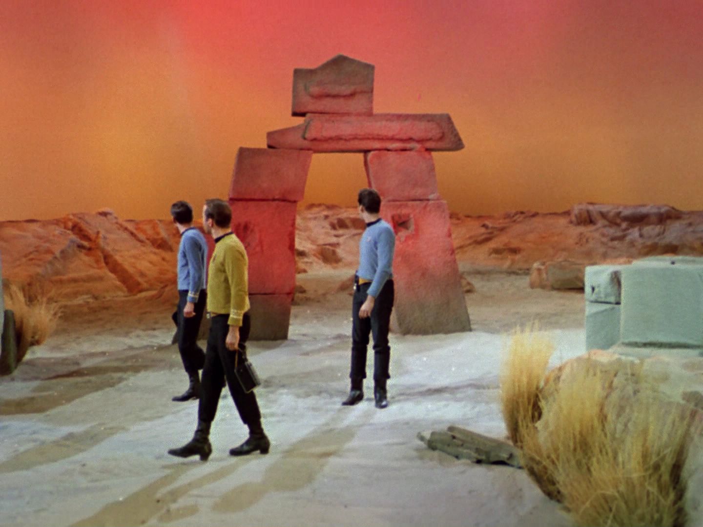ariane179254_StarTrek_1x01_TheManTrap_0031.jpg