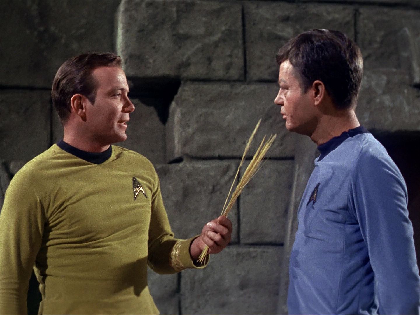 ariane179254_StarTrek_1x01_TheManTrap_0043.jpg